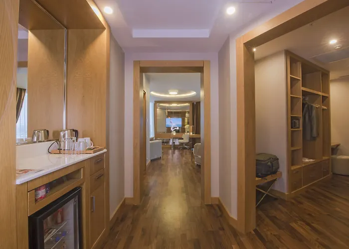 Ramada Plaza By Wyndham Konya Hotel