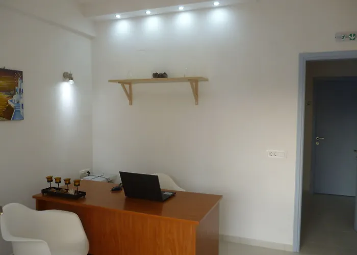 Daylight Hotel Perissa 