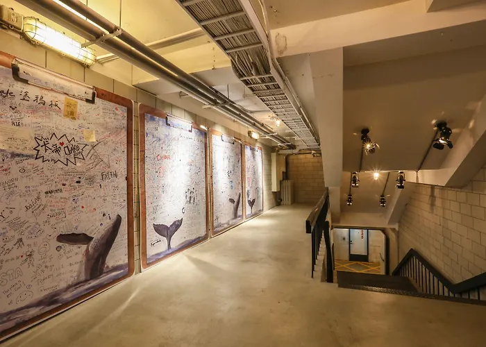 Hotel Papa Whale Taipei
