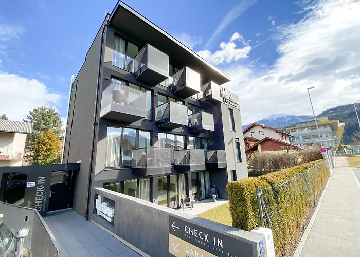 Blackhome Innsbruck City East I Contactless Check-In