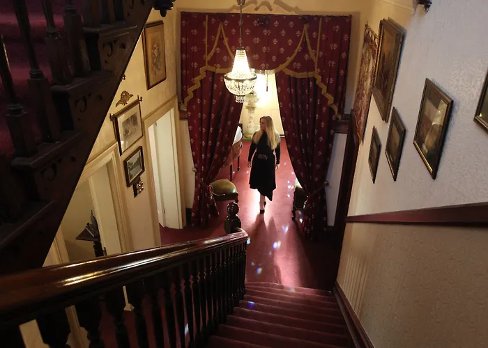 The Grand On Macfie Bed & Breakfast Devonport