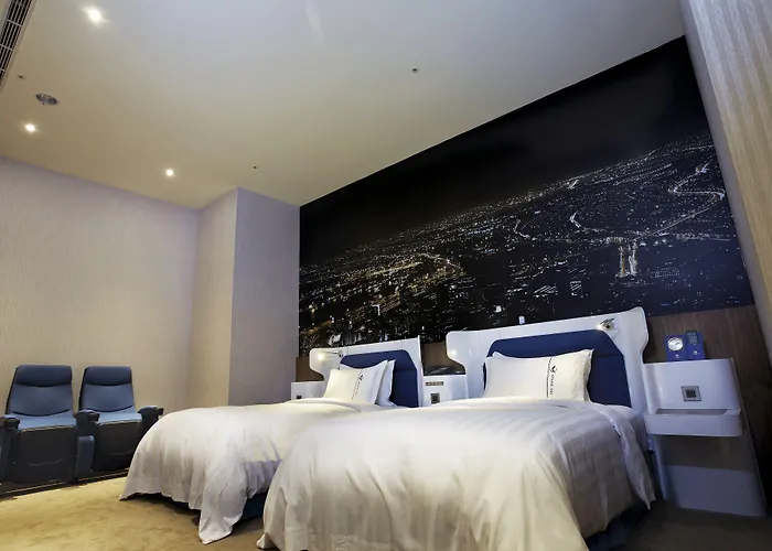 Airline Inn Green Park Way Taichung