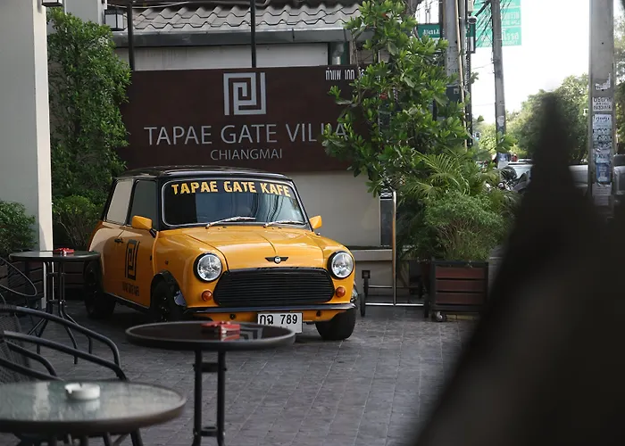 Tapae Gate Villa Chiang Mai