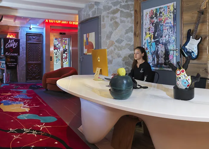 Snow Lodge Hotel Courchevel 1850