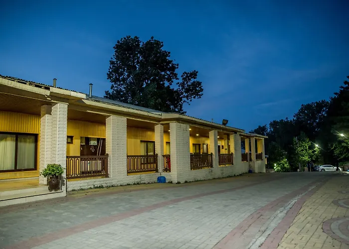 Chinar Family Resort Bhurban