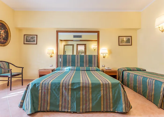 Raeli Hotel Lux Roma