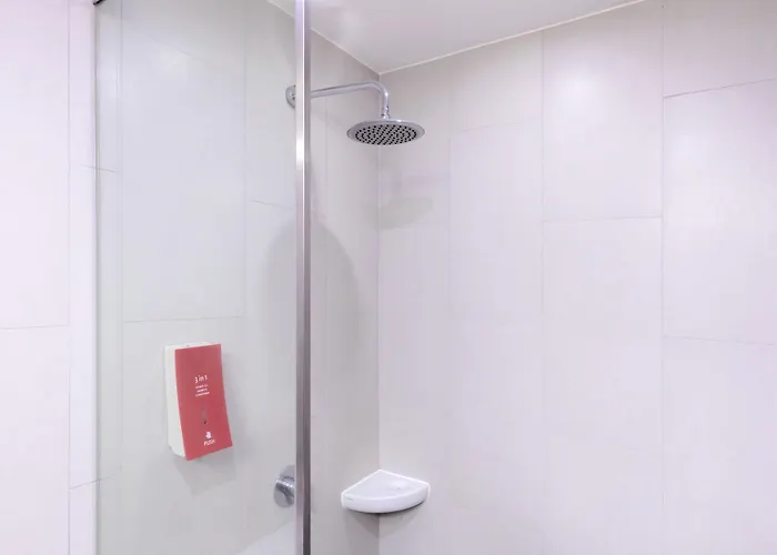 Hotel Easy Planet Bangkok Surawong