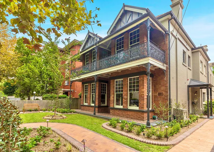 Dalziel Lodge Sydney