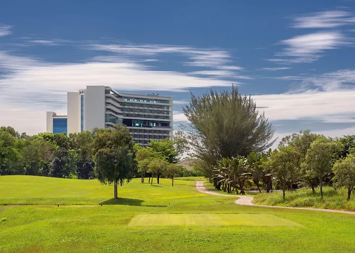 Radisson Golf & Convention Center Batam Hotel