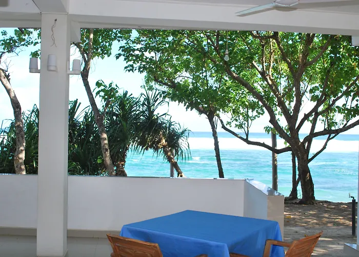Paradise Beach Resort & Diving School Mirissa