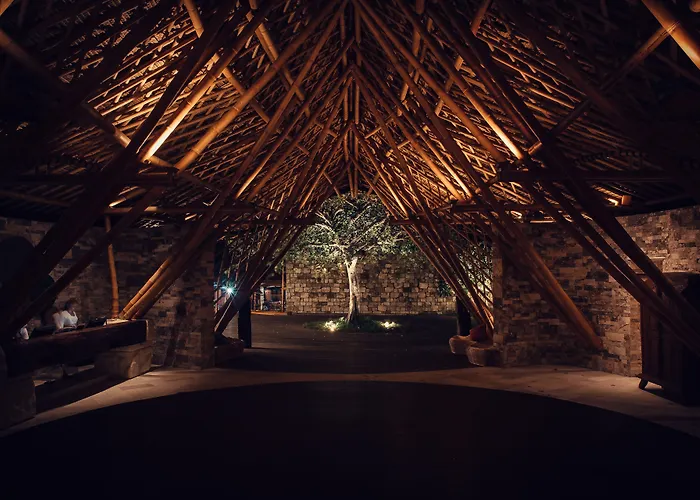 Suarga Padang Padang - CHSE Certified Hotel Uluwatu 