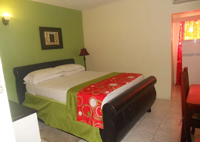 Seaview Inn Basseterre