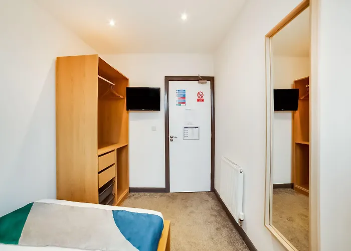 Snooze Hotel Corby