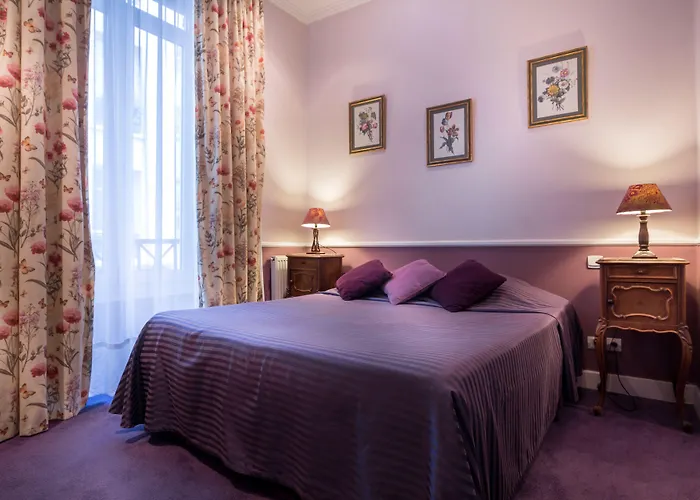 Hotel Des Arts - Cite Bergere Paris