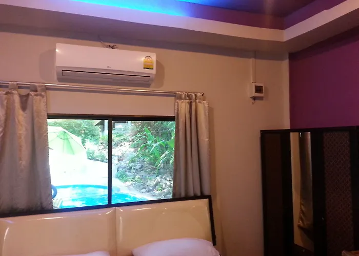 Exotic Bungalows เกาะช้าง