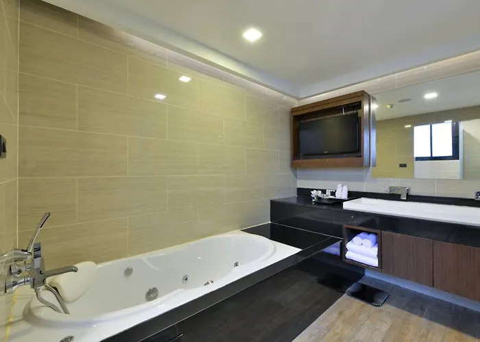 Syama Suite Sukhumvit 20 Bangkok