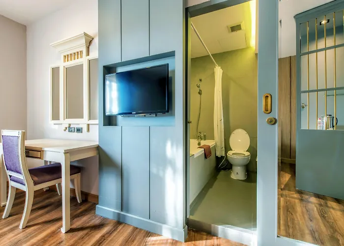 Royal Rattanakosin Hotel - Near Grand Palace & Khaosan Road Bangkok