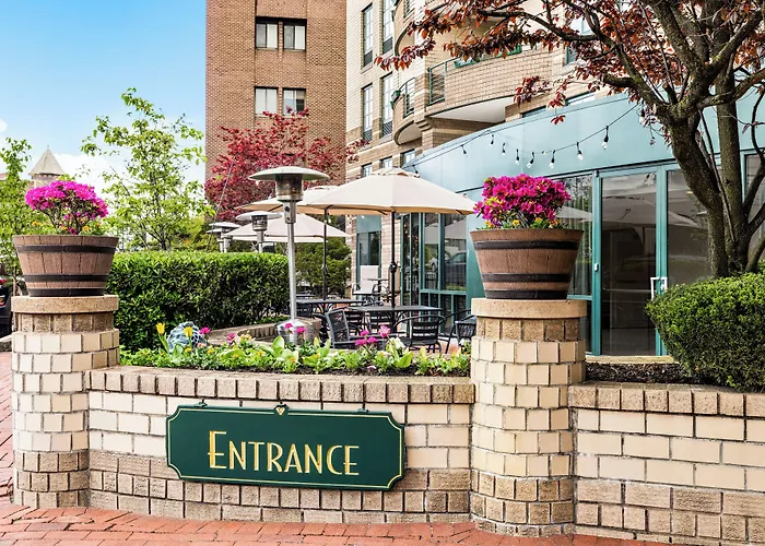 Inn At Great Neck, Worldhotels Crafted