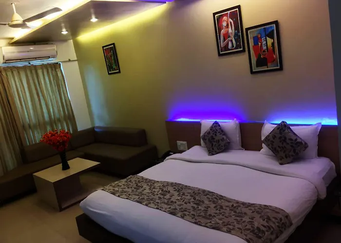 Cotton County Club And Resort Hubli