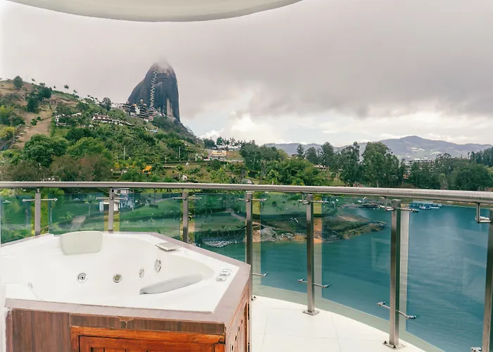 Hotel Los Recuerdos Guatapé