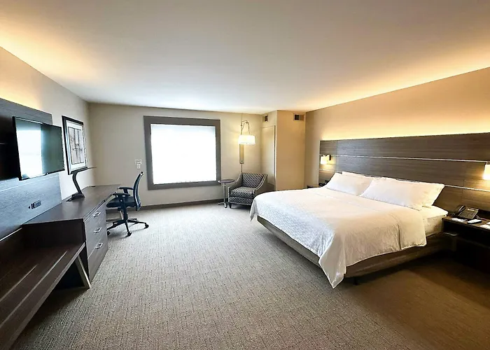 Holiday Inn Express & Suites Plymouth - Ann Arbor Area By Ihg