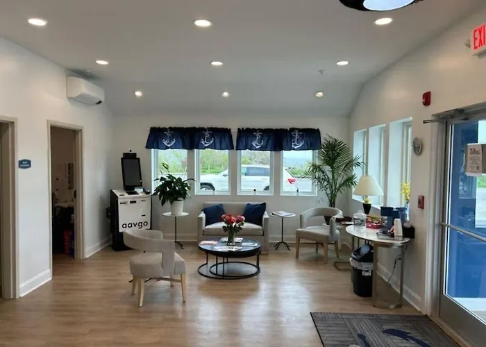 Hatchway Hotel Rockland