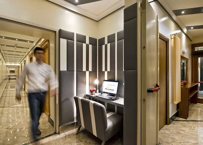 Vibe Nazionale Otel Roma