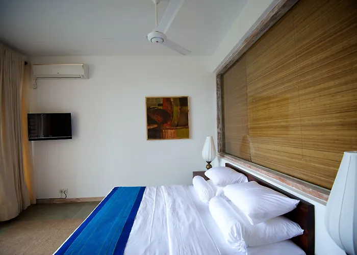 Roman Beach Hotel Hikkaduwa
