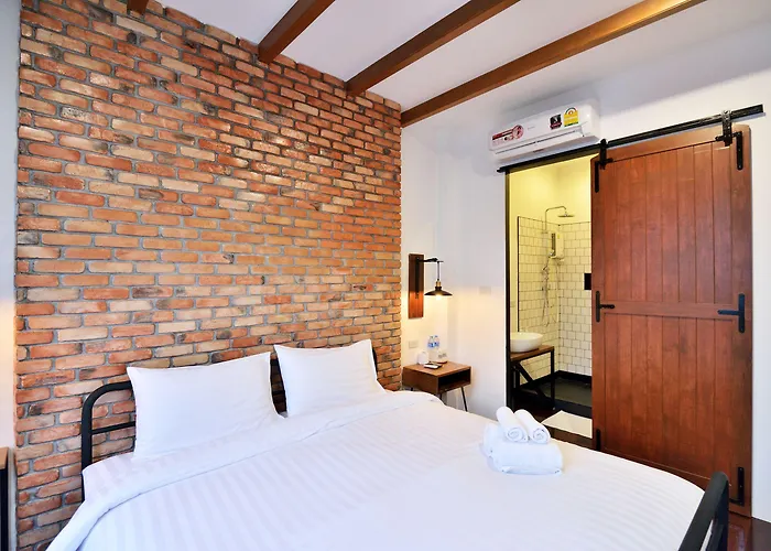 The Rommanee Classic Guesthouse Phuket