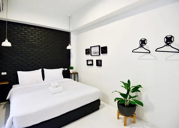 The Rommanee Classic Guesthouse Phuket