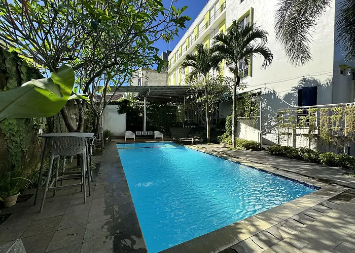 Izi Hotel Bogor