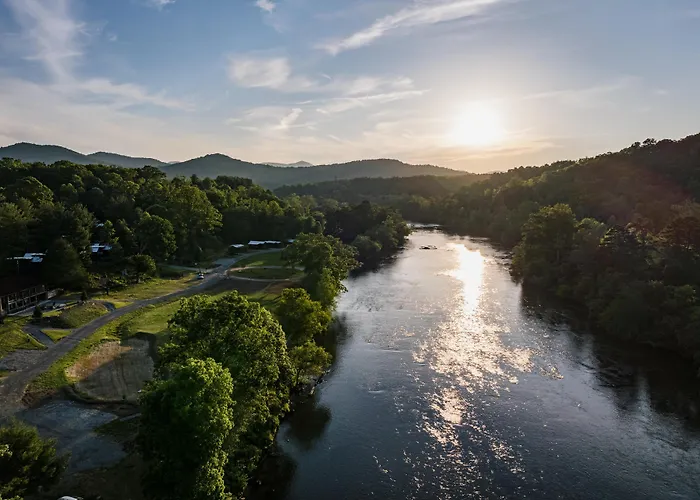 Asheville River Cabins, Worldhotels Backdrop Arden