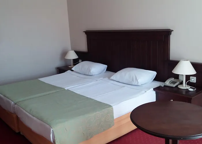 Side Palm D'or Hotel