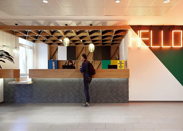 The Social Hub Paris La Defense Hotel Puteaux