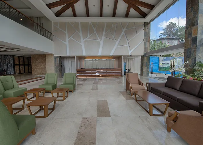 Newtown Plaza Hotel Camp John Hay