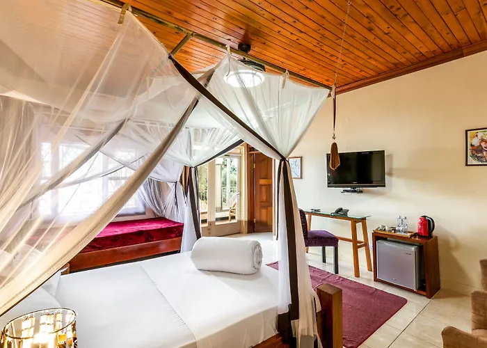 2 Friends Beach Hotel Entebbe