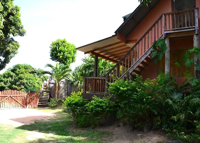Kaz Ladouceur Bed & Breakfast La Digue