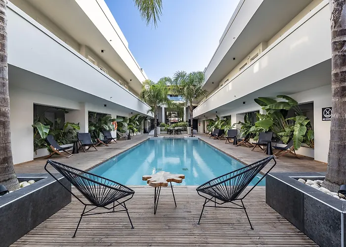 More Meni Residence & Suites Tigkaki 