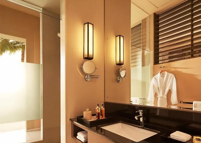 Heritance Negombo - Level 1 Safe&Secure