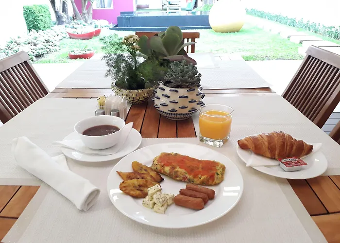 Apart-Hotel Casa Serena Guatemala City