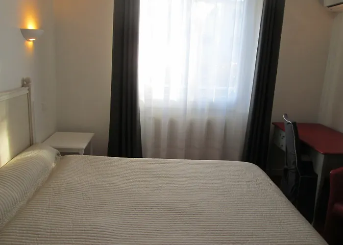 Hotel Victor Hugo Dijon