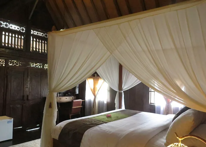 Kampung Cenik Hotel Kuta 