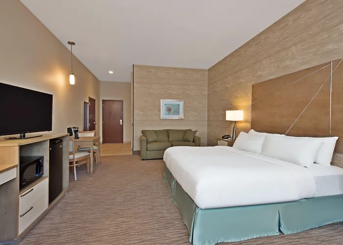 Holiday Inn Express & Suites New Cumberland By Ihg