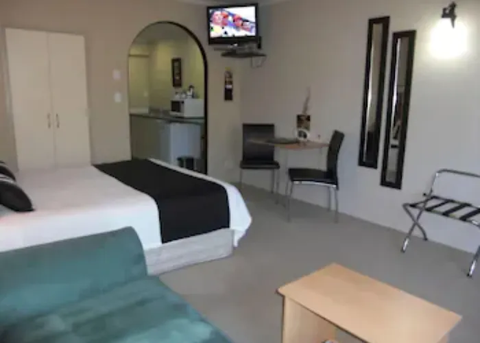 299 On Devon West Motel New Plymouth