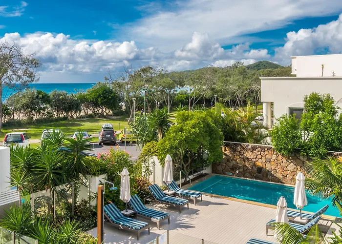 Bayview Beachfront Apartments, In Town Right On The Beach Byron Bay