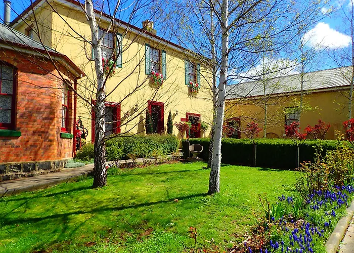 Blakes Manor Self Contained Heritage Accommodation Deloraine