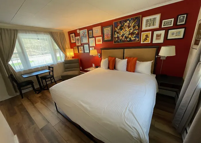 Sleep Woodstock Motel