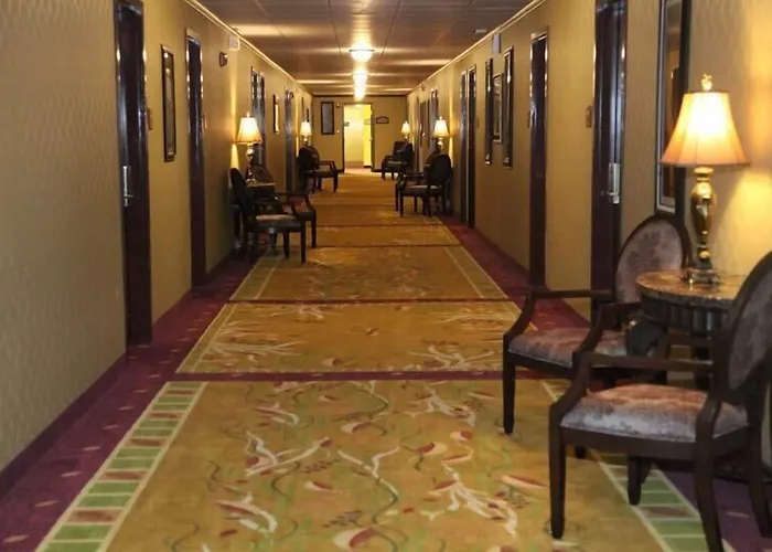 Salvatores Grand Hotel Williamsville