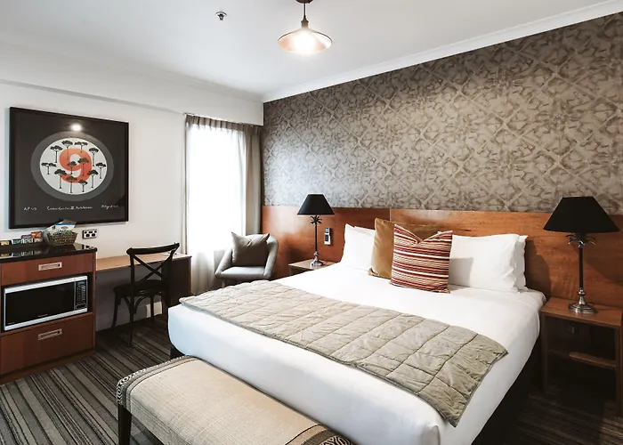 The State Hotel New Plymouth