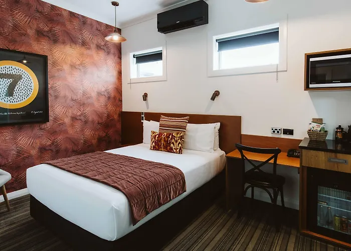 The State Hotel New Plymouth